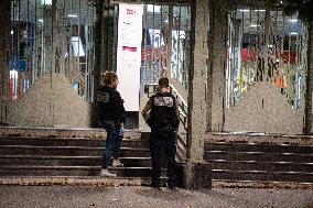 Patrolling Soldier Stabbed At Train Station - Paris