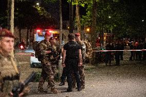 Patrolling Soldier Stabbed At Train Station - Paris