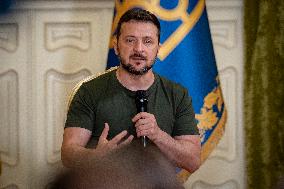 Zelensky Says Russia Should Attend 2nd Ukraine Summit - Kyiv