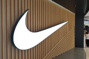 Nike Store