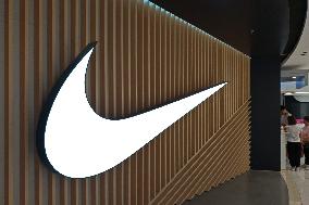 Nike Store