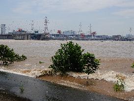 Gezhouba Dam Hub Flood Discharge And Sand Flushing in Yichang