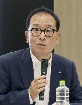 Sharp President Okitsu