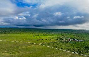 CHINA-INNER MONGOLIA-WEST UJIMQIN BANNER-GRASSLAND-SCENERY (CN)