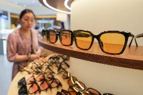 CHINA-JIANGSU-DANYANG-GLASSES-INDUSTRIAL CLUSTER (CN)