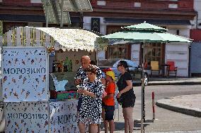 Hot weather in Odesa