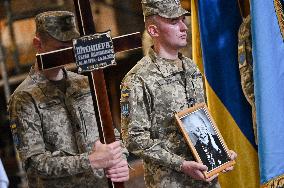 Ashes of UPA commander Yevhen Shtendera buried in Lviv