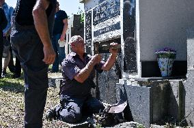 Ashes of UPA commander Yevhen Shtendera buried in Lviv