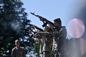 Ashes of UPA commander Yevhen Shtendera buried in Lviv