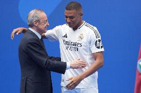 Presentation Kylian Mbappe In Real Madrid - Spain