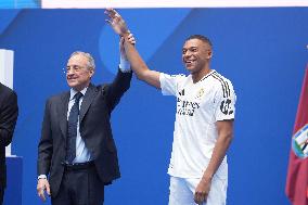 Presentation Kylian Mbappe In Real Madrid - Spain