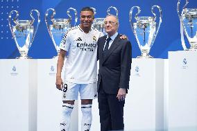 Presentation Kylian Mbappe In Real Madrid - Spain