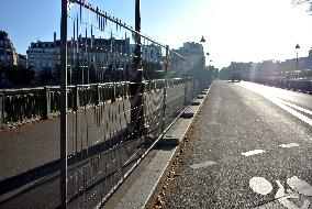 Paris 2024 - Paris Behind Fences