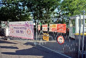 Paris 2024 - Paris Behind Fences