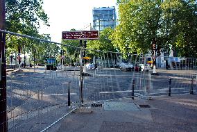 Paris 2024 - Paris Behind Fences