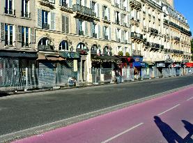 Paris 2024 - Paris Behind Fences