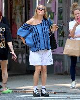 Chloe Sevigny Hangs Out - NYC