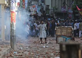 Deadly Unrest Over Job Quotas Grips Bangladesh - Dhaka