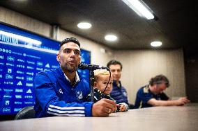 Radamel Falcao is Welcomed to Millonarios F.C