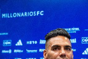 Radamel Falcao is Welcomed to Millonarios F.C