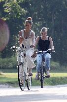 Jennifer Lopez On A Leisurely Bicycle Ride - The Hamptons