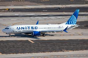 Aircraft & Aviation Stock - Phoenix Sky Harbor International Airport, Arizona