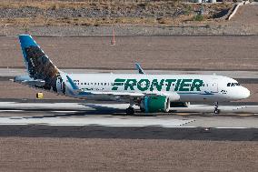 Aircraft & Aviation Stock - Phoenix Sky Harbor International Airport, Arizona