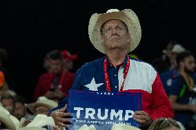 Trump Is Feted By His Former Rivals In A Show Of Unity - Milwaukee