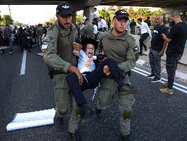 Ultra-Orthodox Jews Protest - Israel