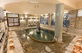 Dogo Onsen bathhouse fully resumes operations