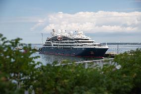 Cruise tourists in Tallinn