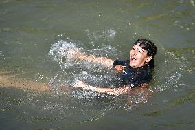 Paris 2024 - Mayor Anne Hidalgo Swims In The Seine River - Paris