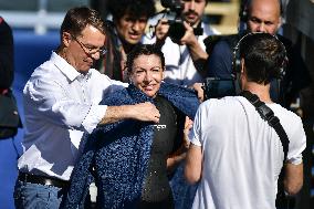 Paris 2024 - Mayor Anne Hidalgo Swims In The Seine River - Paris