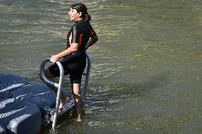 Paris 2024 - Mayor Anne Hidalgo Swims In The Seine River - Paris