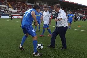 PARTITA DEL CUORE 2024 : NAZIONALE CANTANTI VS NAZIONALE POLITICI ALLO STADIO GRAN SASSO DI AQUILA