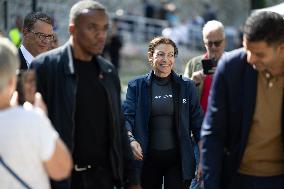 Mayor Anne Hidalgo Swims In The Seine River - Paris