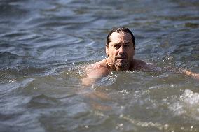 People Swimming In The Seine River - Paris