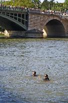 Paris Mayor Hidalgo swims in Seine