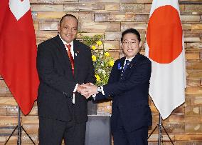 Japan, Tonga premiers hold talks