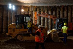 Demolished The Diaphragm That Separated The New Underpass From The Existing One Along The Lungotevere In Sassia And Piazza Pia,