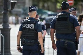 Police reinforcement in Paris FA