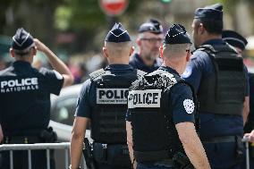 Police reinforcement in Paris FA