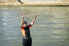 Paris 2024 - Mayor Anne Hidalgo Swims In The Seine River - Paris