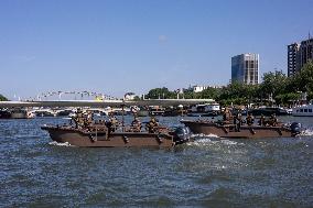 French Army Secures Access to Seine River Before Olympic Games - Paris