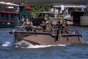 French Army Secures Access to Seine River Before Olympic Games - Paris