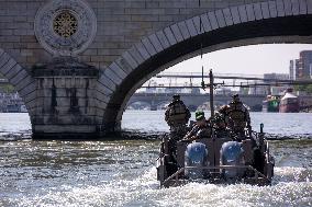 French Army Secures Access to Seine River Before Olympic Games - Paris