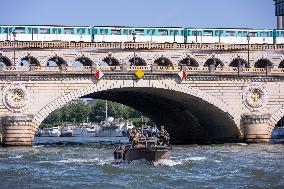 French Army Secures Access to Seine River Before Olympic Games - Paris