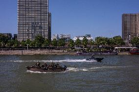 French Army Secures Access to Seine River Before Olympic Games - Paris