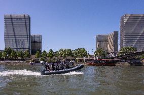 French Army Secures Access to Seine River Before Olympic Games - Paris