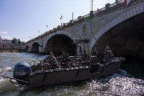 French Army Secures Access to Seine River Before Olympic Games - Paris